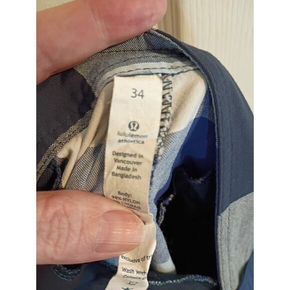 Lululemon Men's Plaid Shorts Blue Sz 34 Preppy Golf Casual - Picture 5 of 5